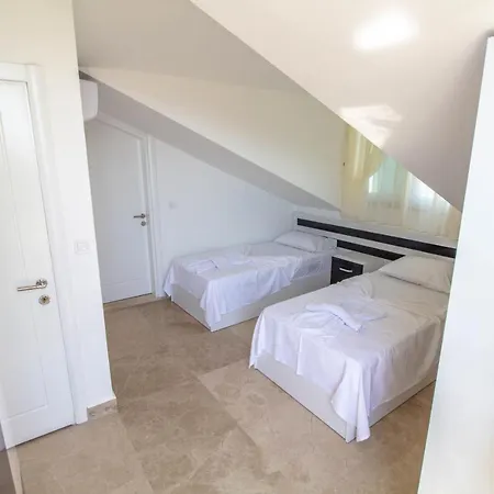 Hanimeli Villa, Oezel Havuzlu, 别墅 费特希耶