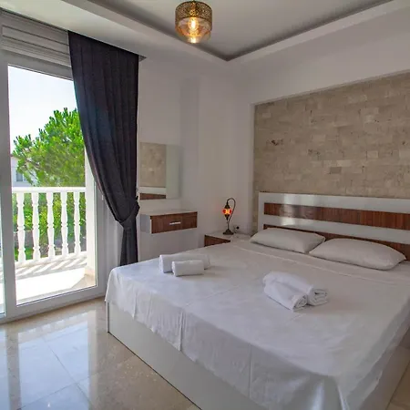 Hanimeli Villa, Oezel Havuzlu, *